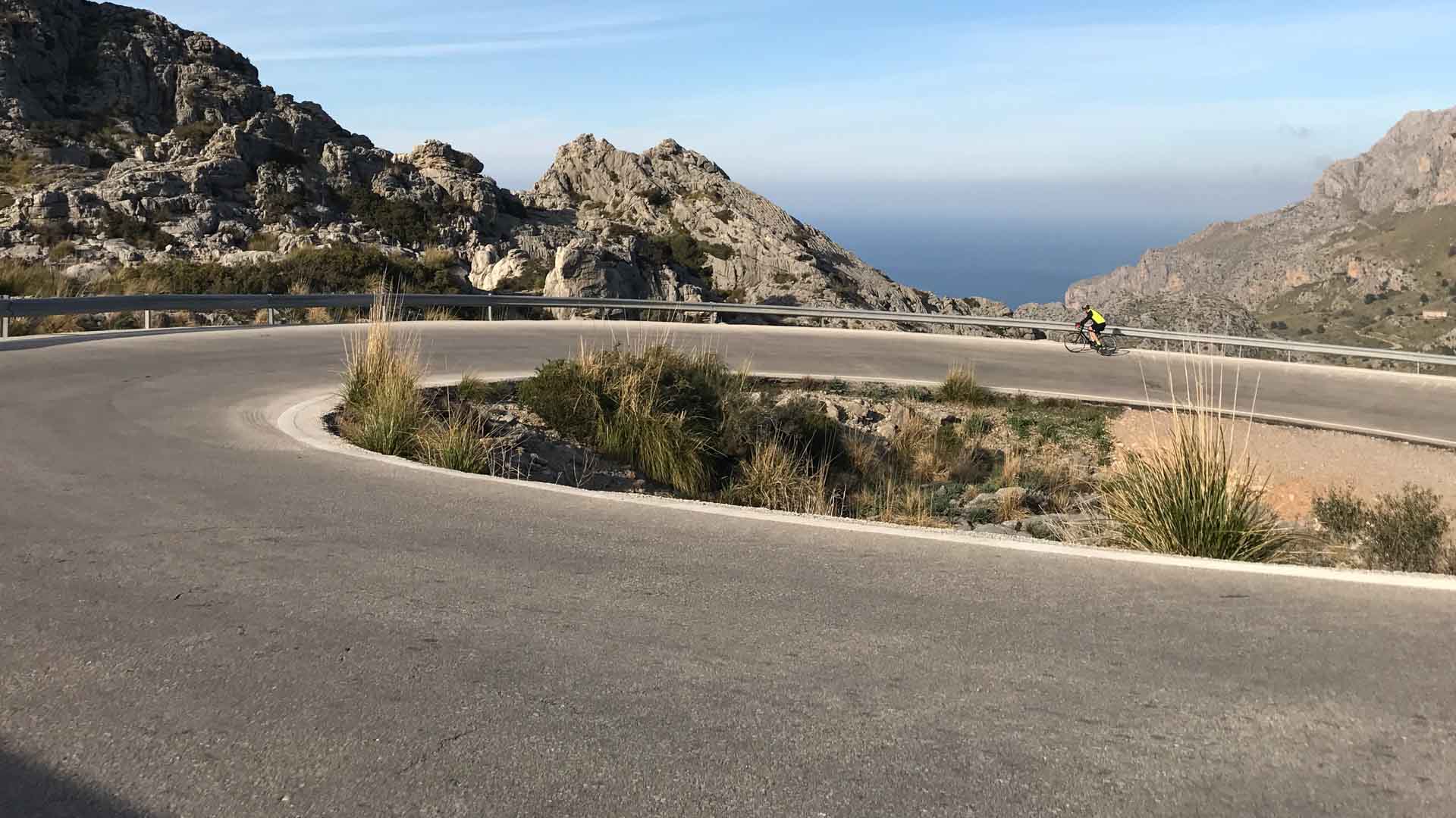 Cyclist on Sa Calobra climb