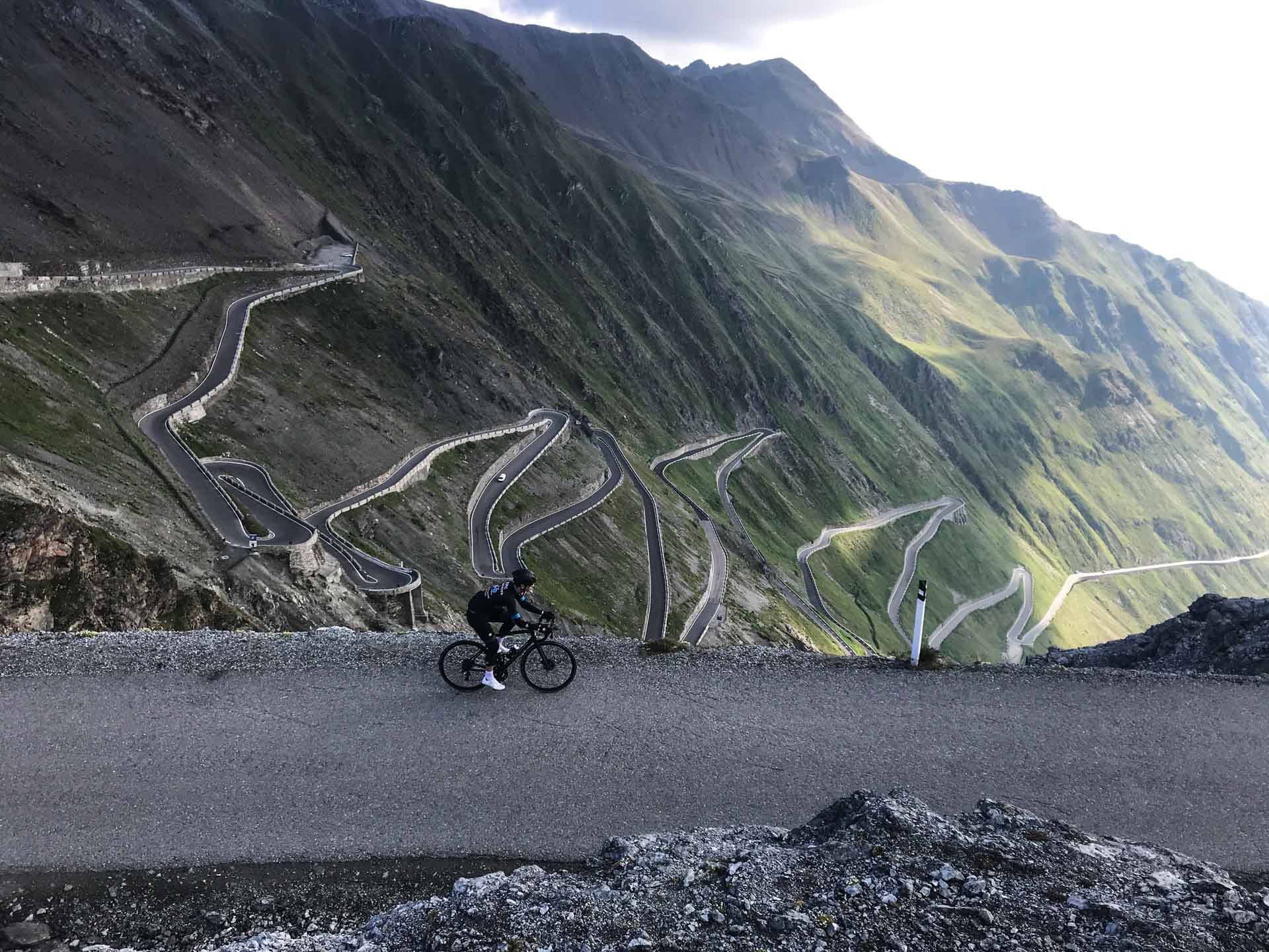 Cycling Stelvio Pass region, Italian Alps your ultimate guide