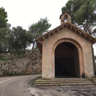 The little chapel on the way up the climb to Santuari Sant Salvador Mallorca