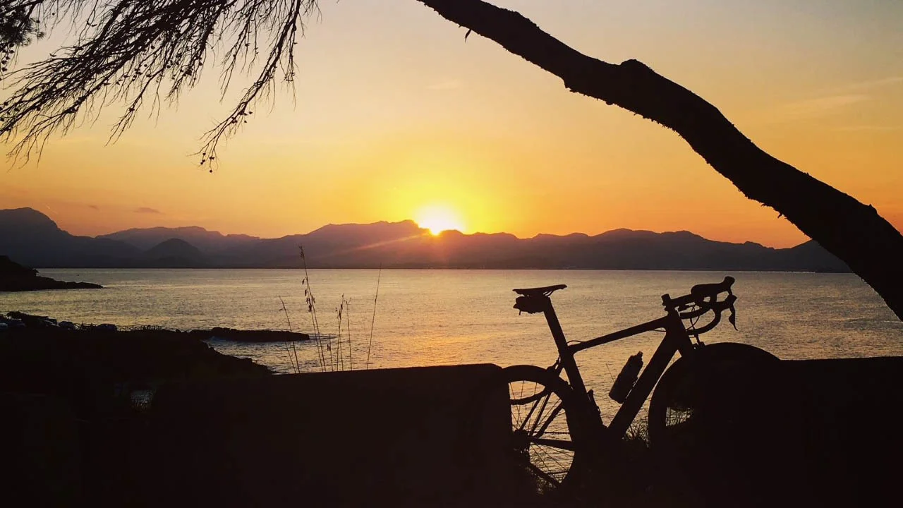 Bicycle at sunset at La Victoria