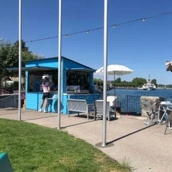 Ice cream stop on the circuit of Lake Geneva
