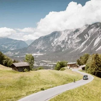 Cycling road in the Otztal valley Austria (© Ötztal Tourismus Rudi Wyhlidal)