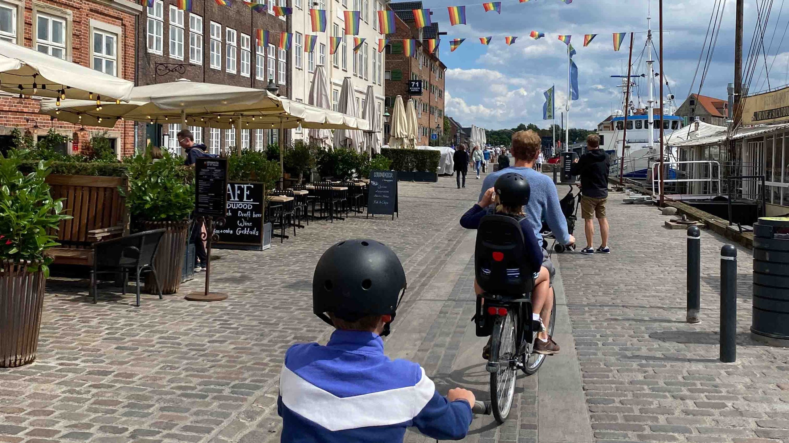 City centre cycling in Copenhagen