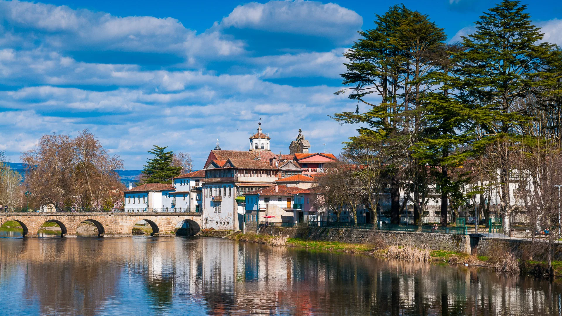 Trajan's Bridge, Chaves
