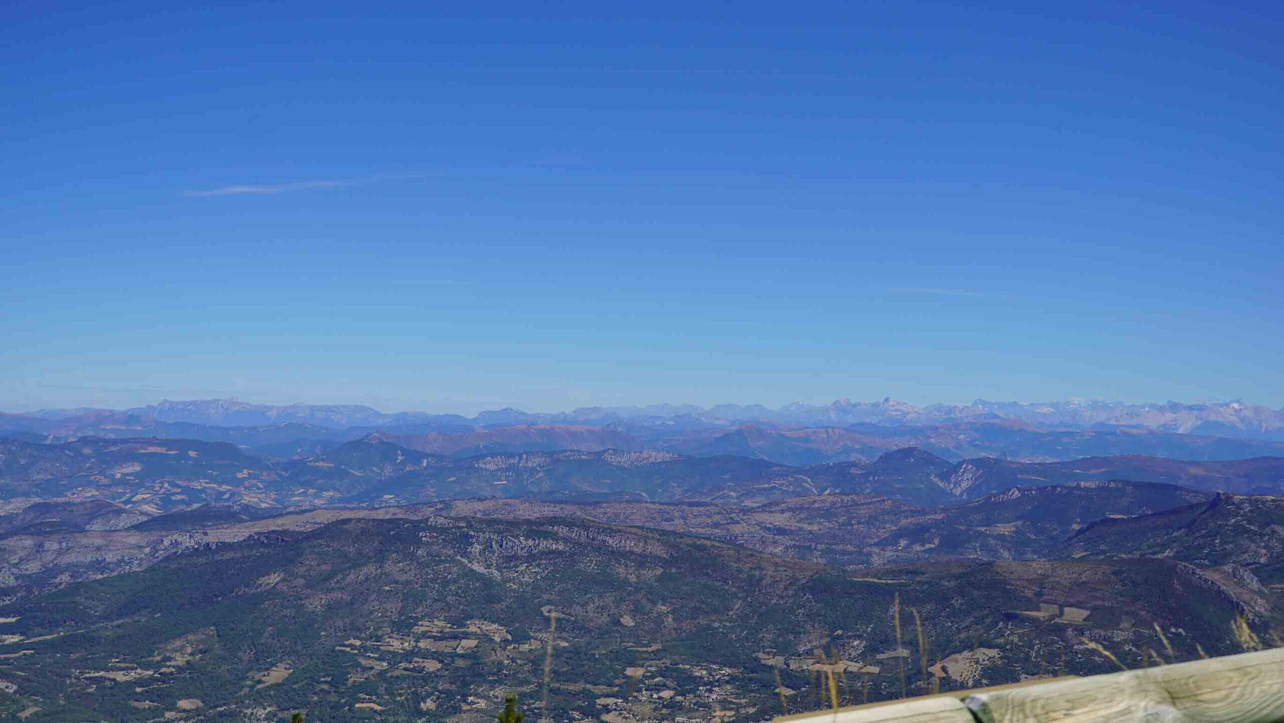 Far-reaching views on the way up Ventoux from Malaucene