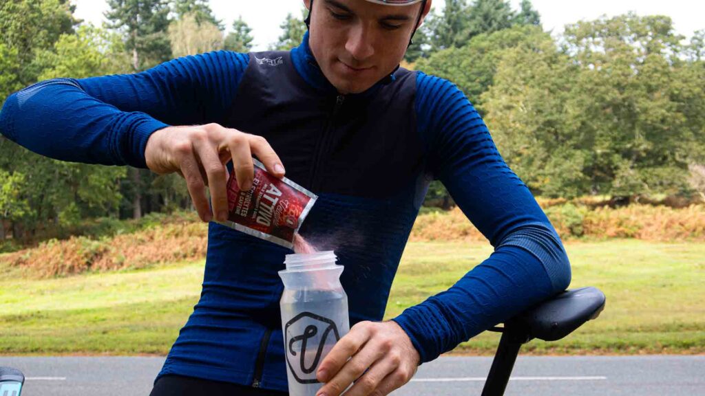 6 best snacks for cyclists (for before, during + after your ride)