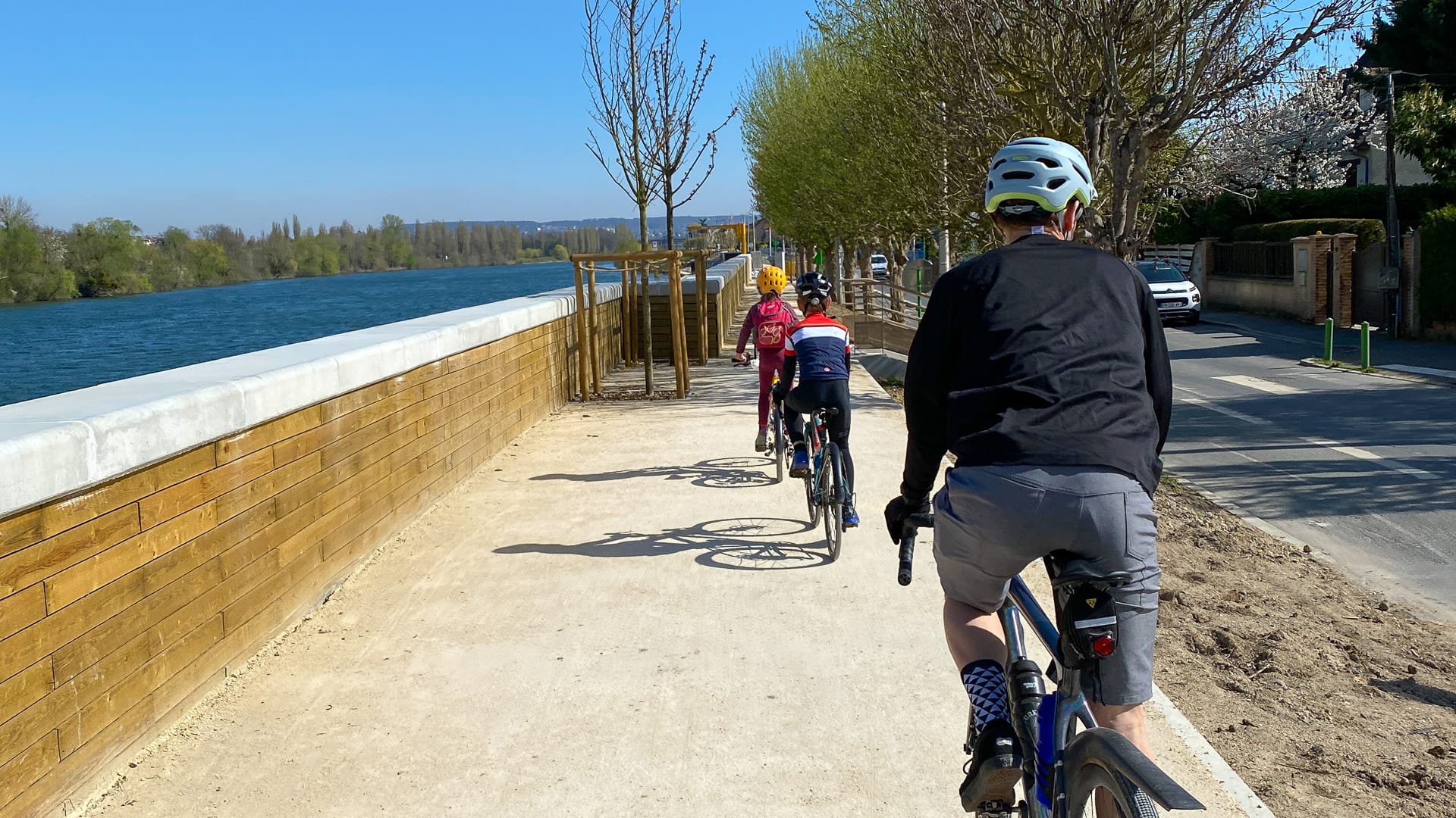 Cycling London to Paris is one of the best cycling routes in Europe