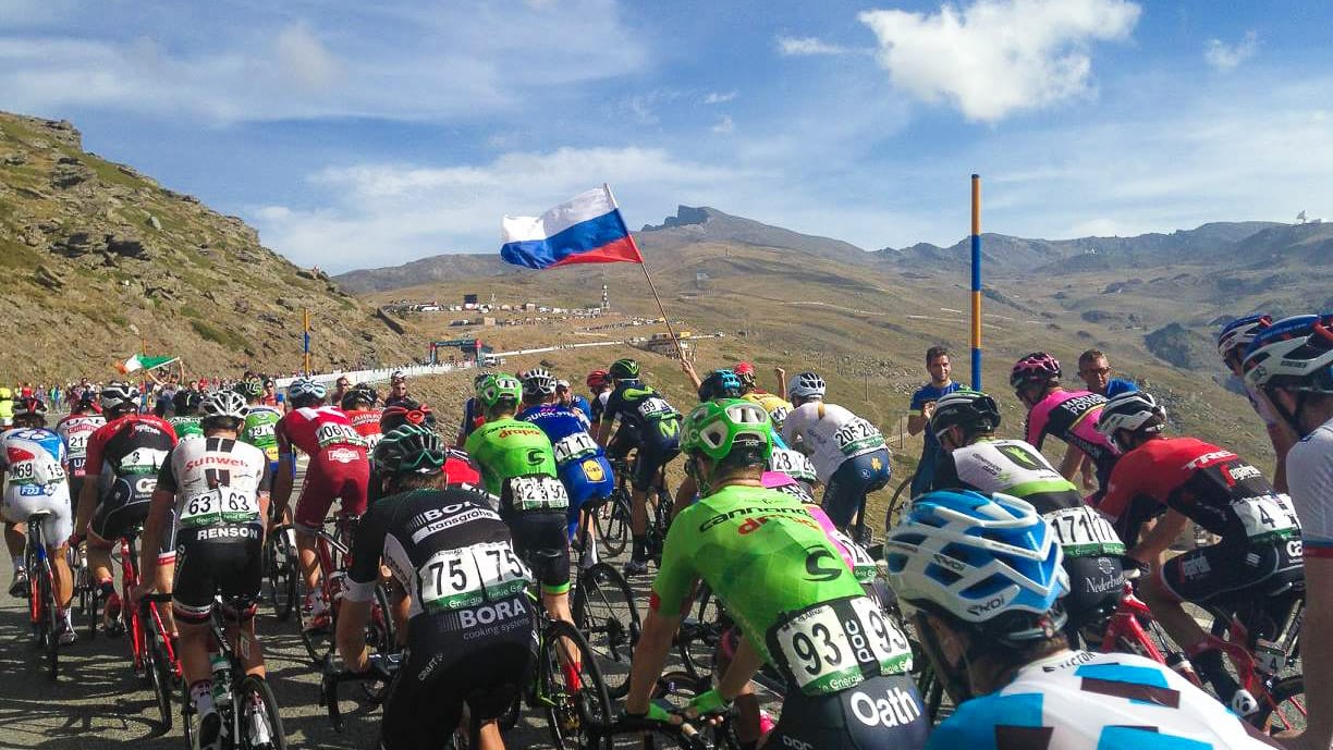 The pro peloton on the Hoya de la Mora climb in the Sierra Nevada mountains 