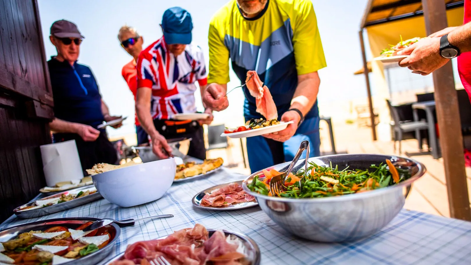 a skedaddle picnic in sardinia