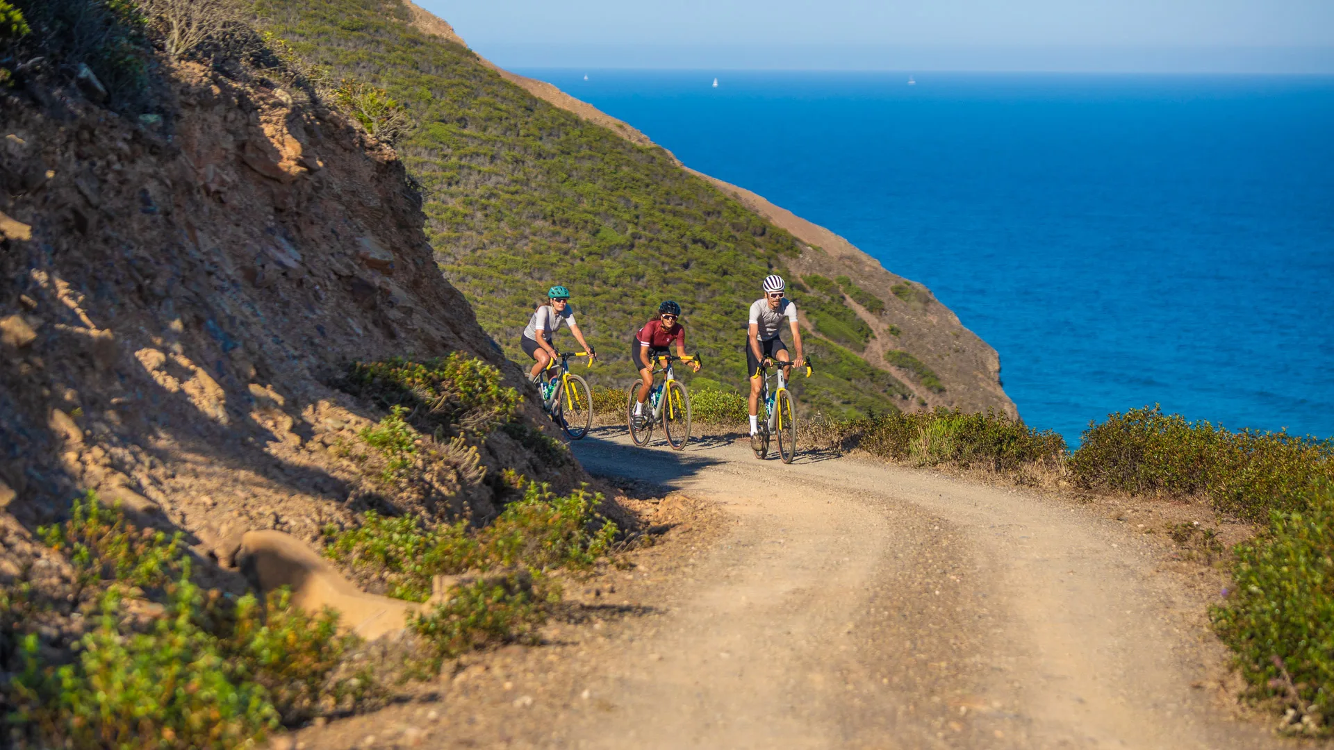 gravel cycling in the algarve