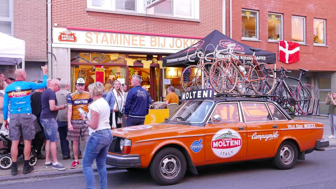 Vintage Molteni team car with bikes outside Staminee Bij Jokke in Flanders
