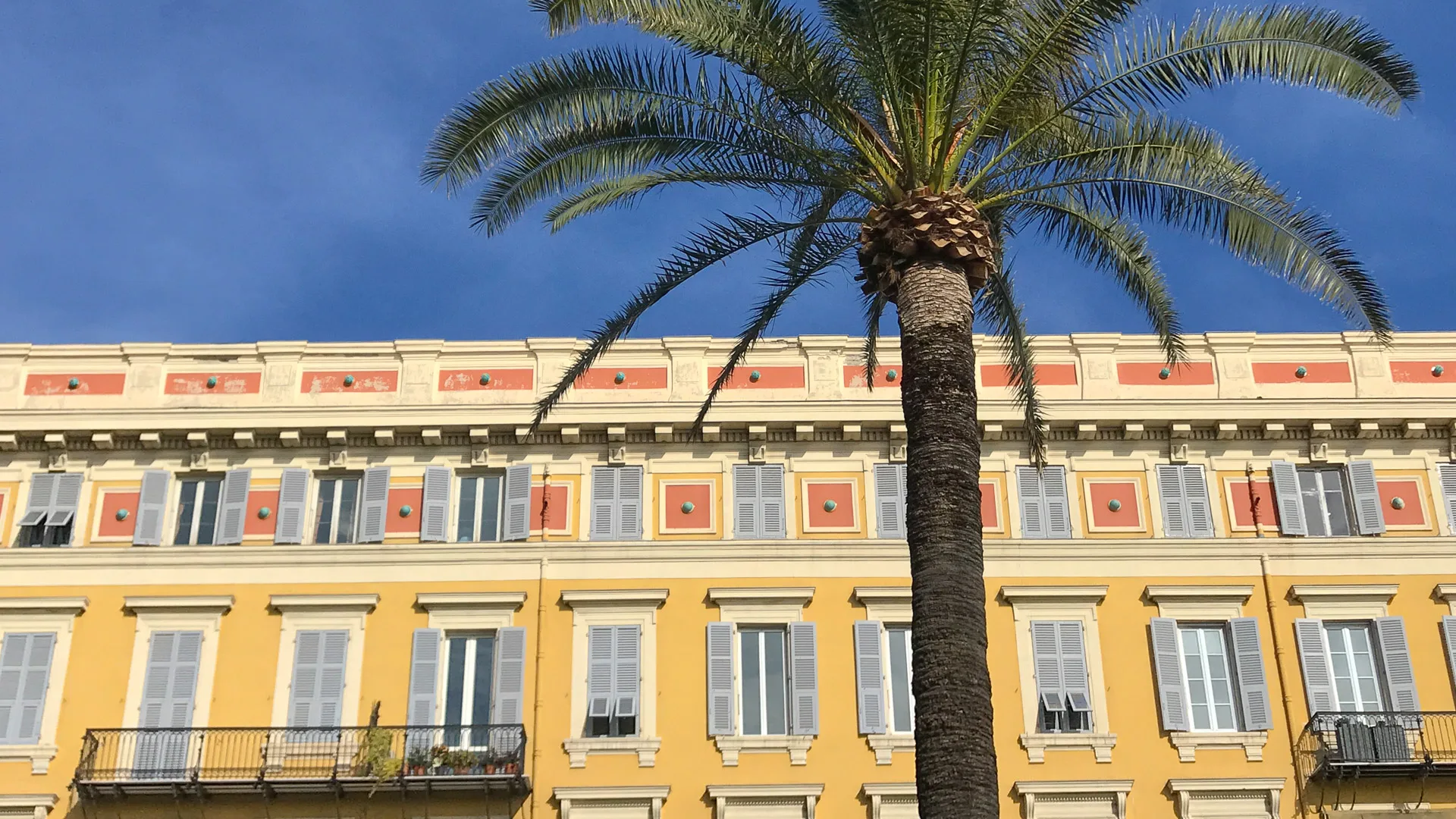 Belle Epoch architecture in Nice