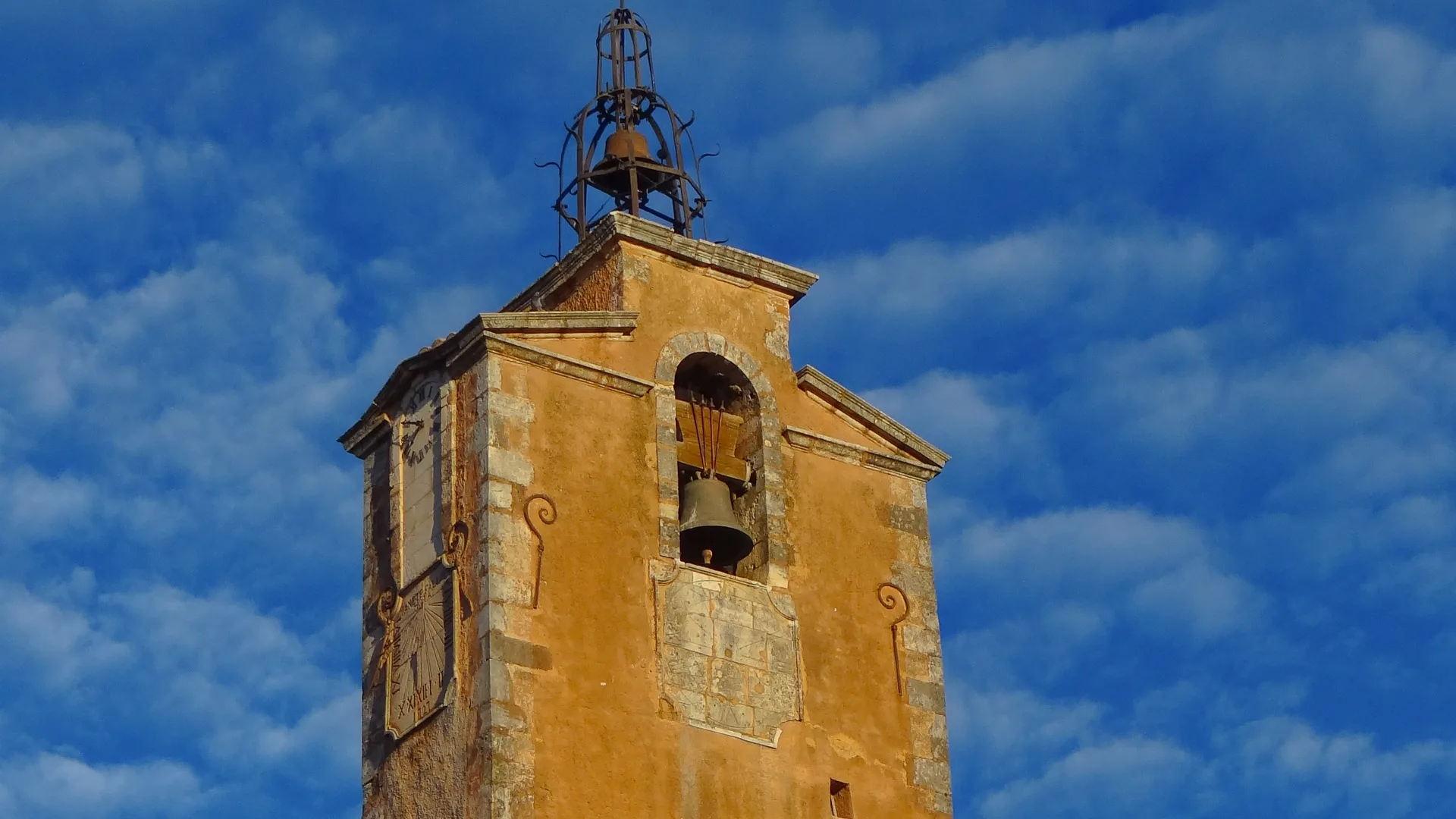 Church tower in Roussillon village