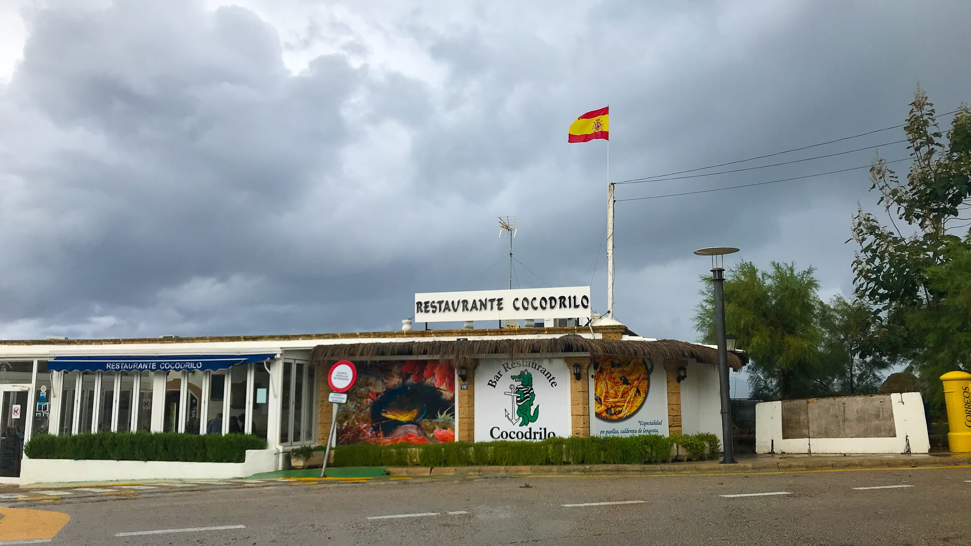 Cocodrilo restaurant serves excellent paella for cyclists