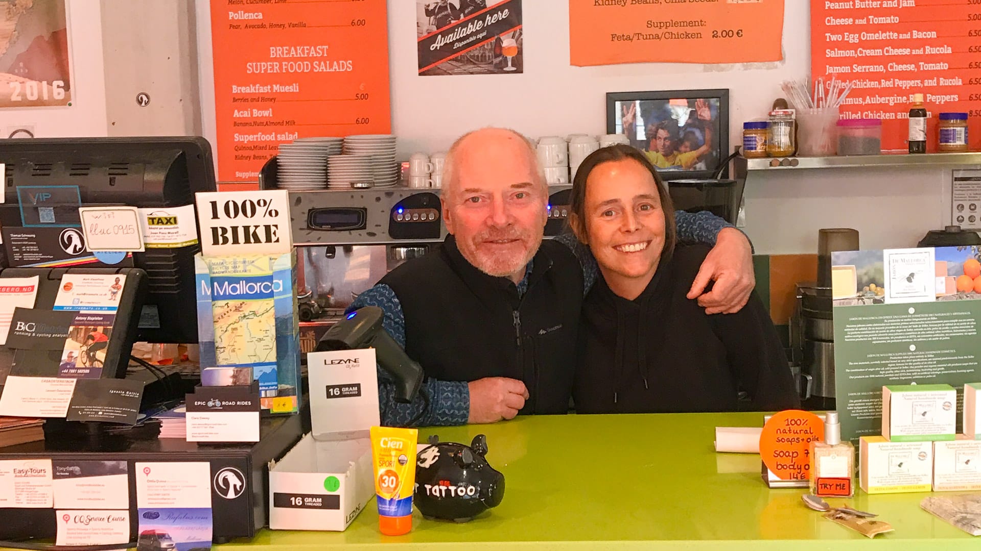 Owners of Sa Ruta Verda Mallorca coffee shop for cyclists