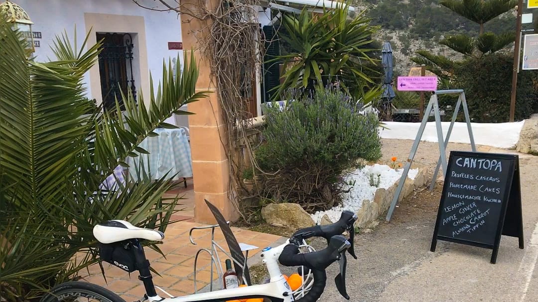 Bike outside c'an Topa, Col de Soller