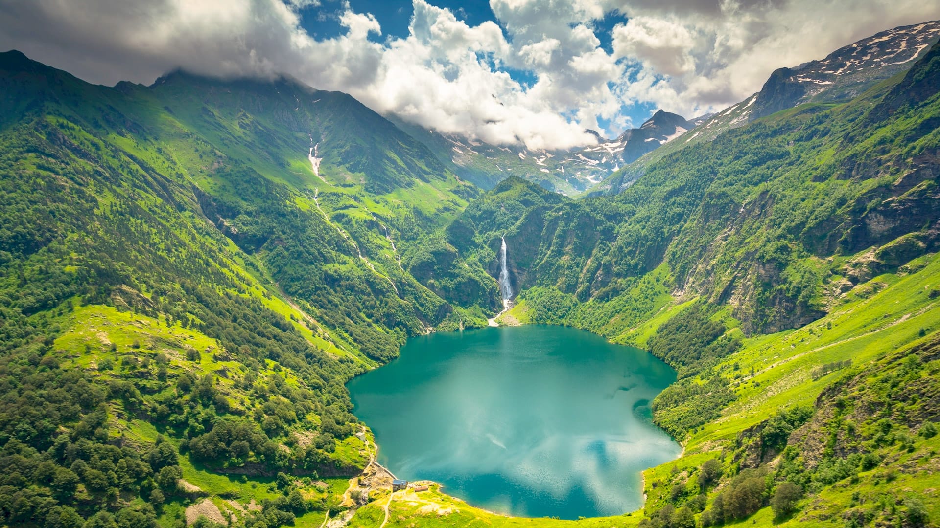 Cycling climbs near Bagneres de Luchon French Pyrenees