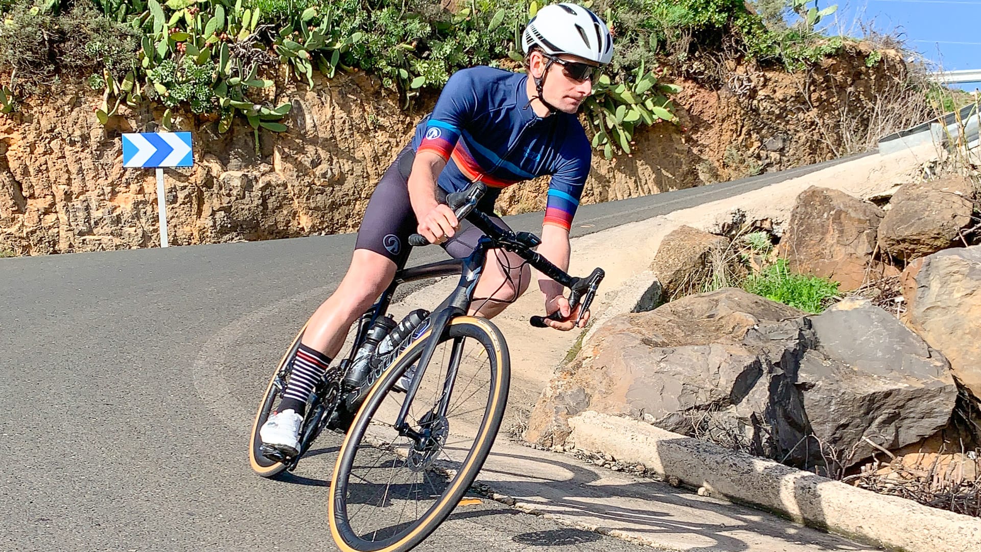Descending down to Ingenio on Gran Canaria