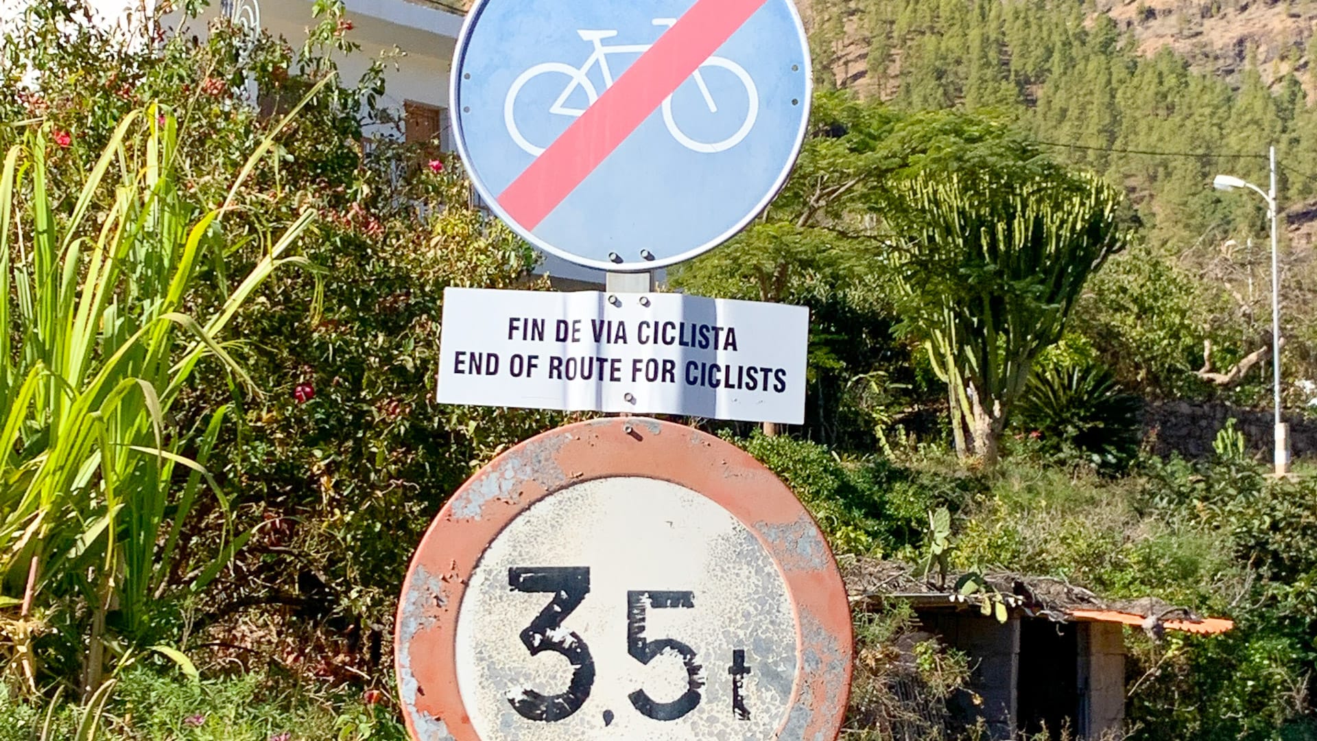 No cyclists allowed after soria, Gran Canaria