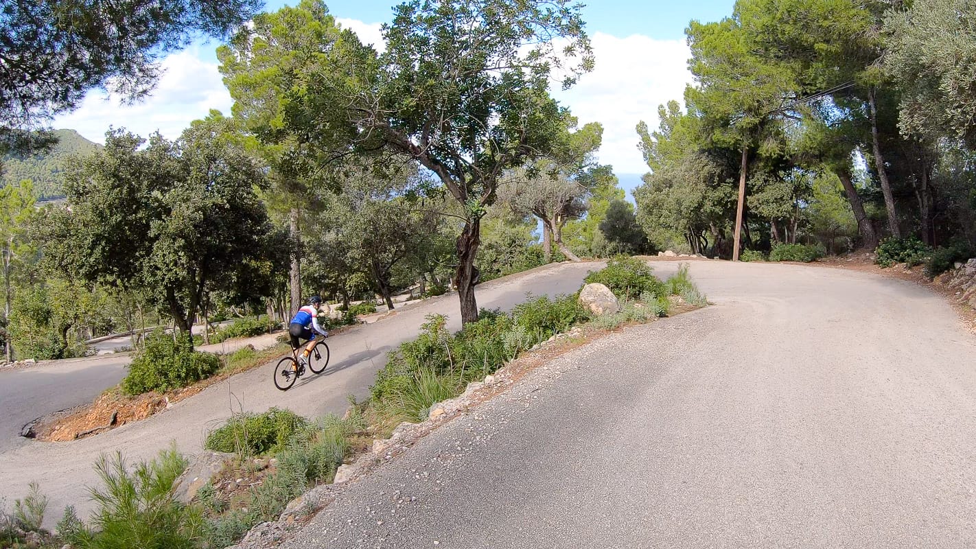 Switchbacks up Port des Canonges climb