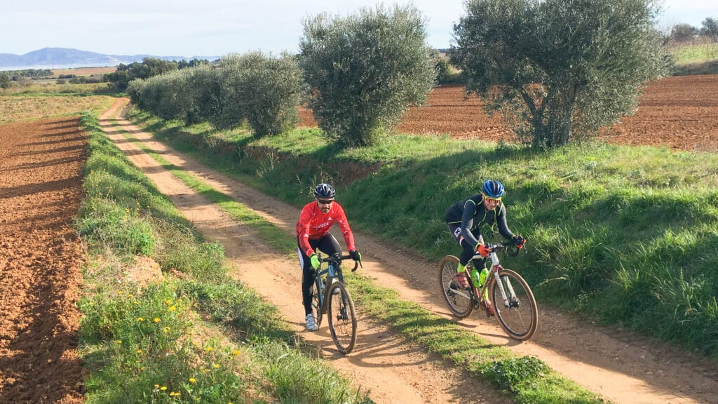 Easy cycling routes around Girona (gravel and road)