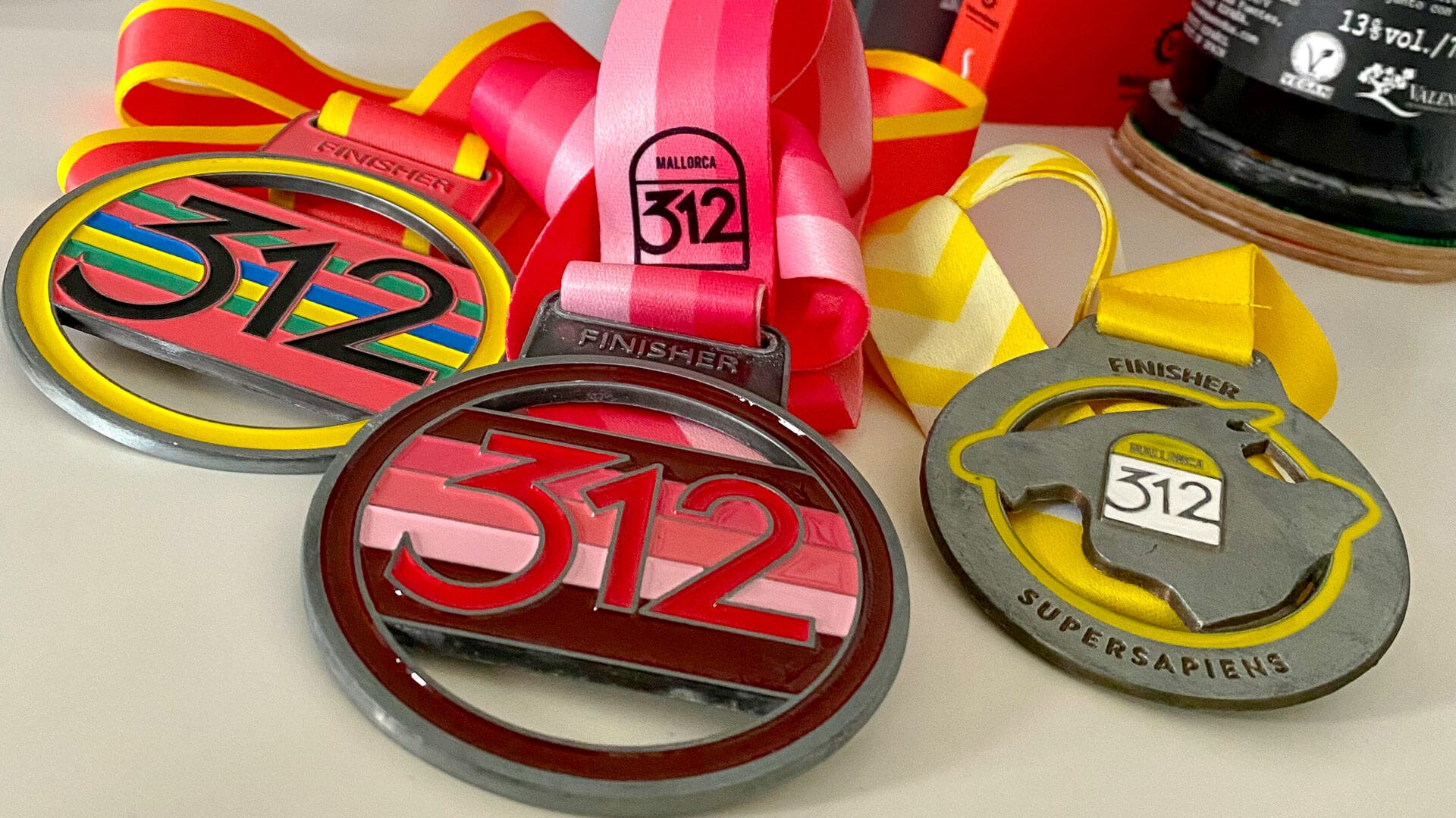 Mallorca 312 medals as a result of a successful Mallorca 312 training plan