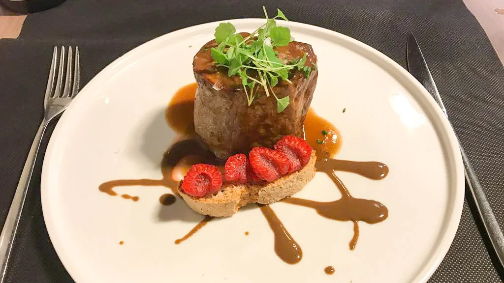 Girona restaurants are superb: beef with biscotti and raspberries