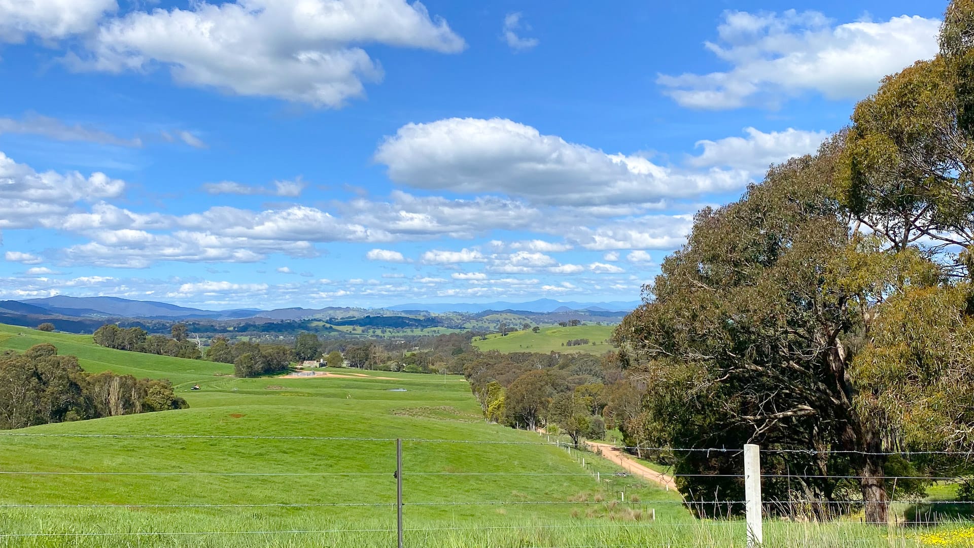 Amazing view down to Merton from the plateau