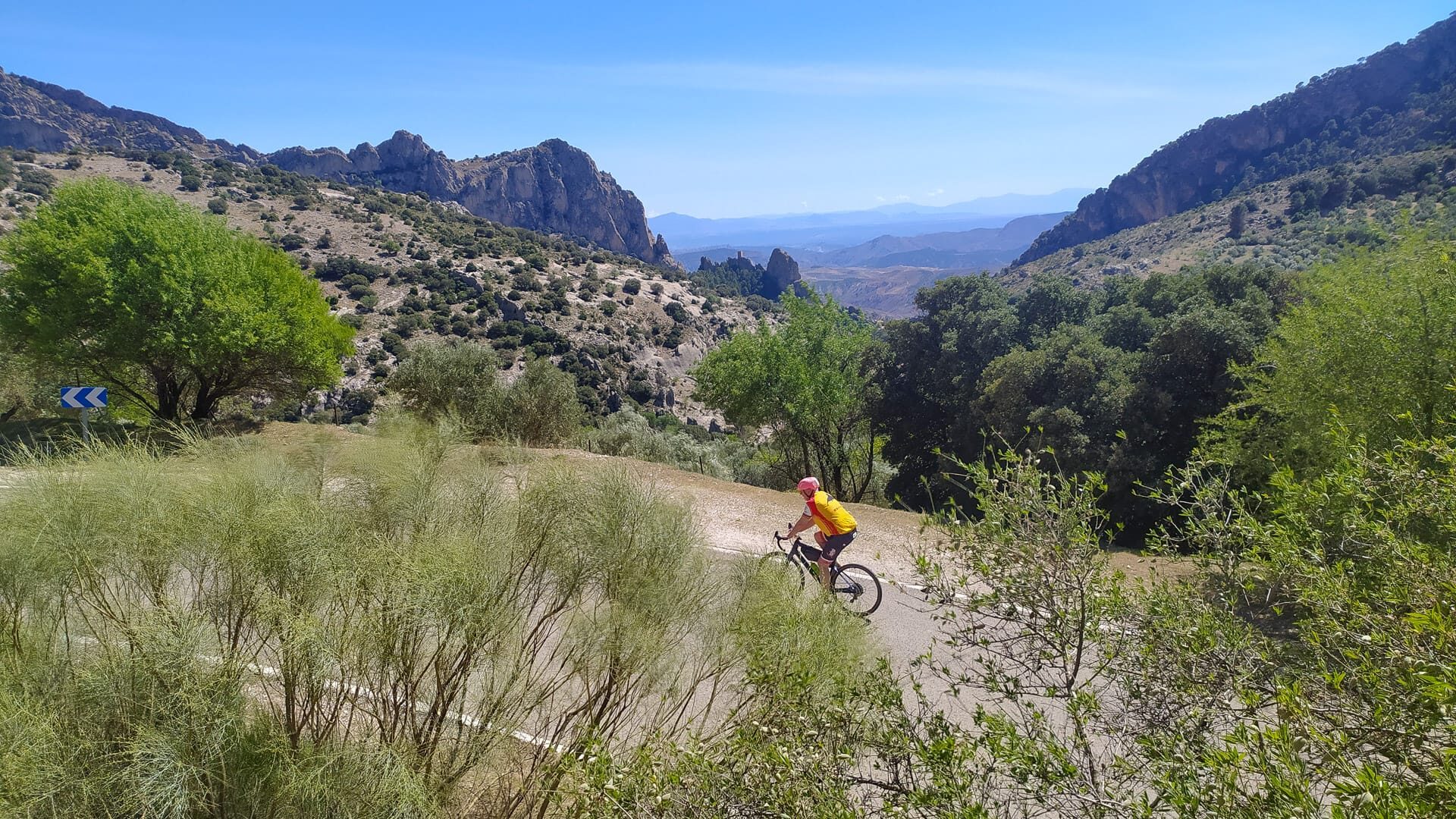 Cycling Cazorla National Park and the final switchbacks on the ‘Puerto de Tiscar’ climb