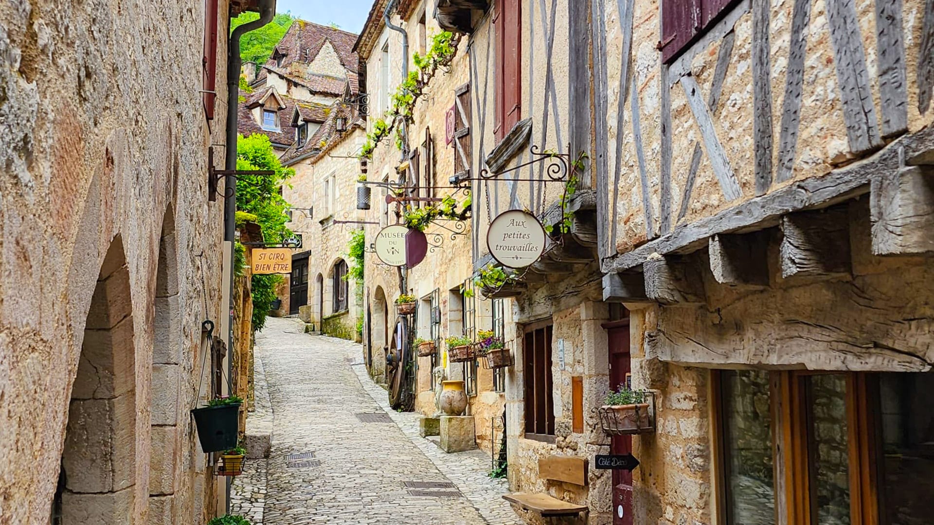Saint-Cirq-Lapopie in France with medieval buildings overlooking the Lot valley