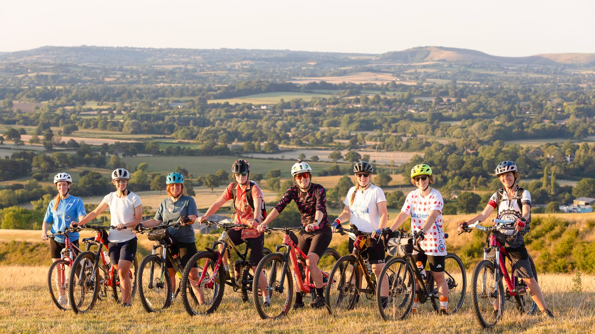 Group photo from the Girls That Ride Bikes ride