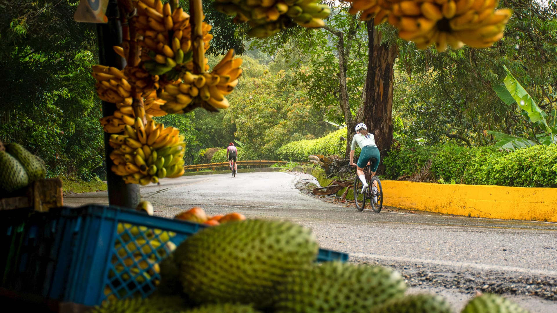 Cyclists in Mariquita 