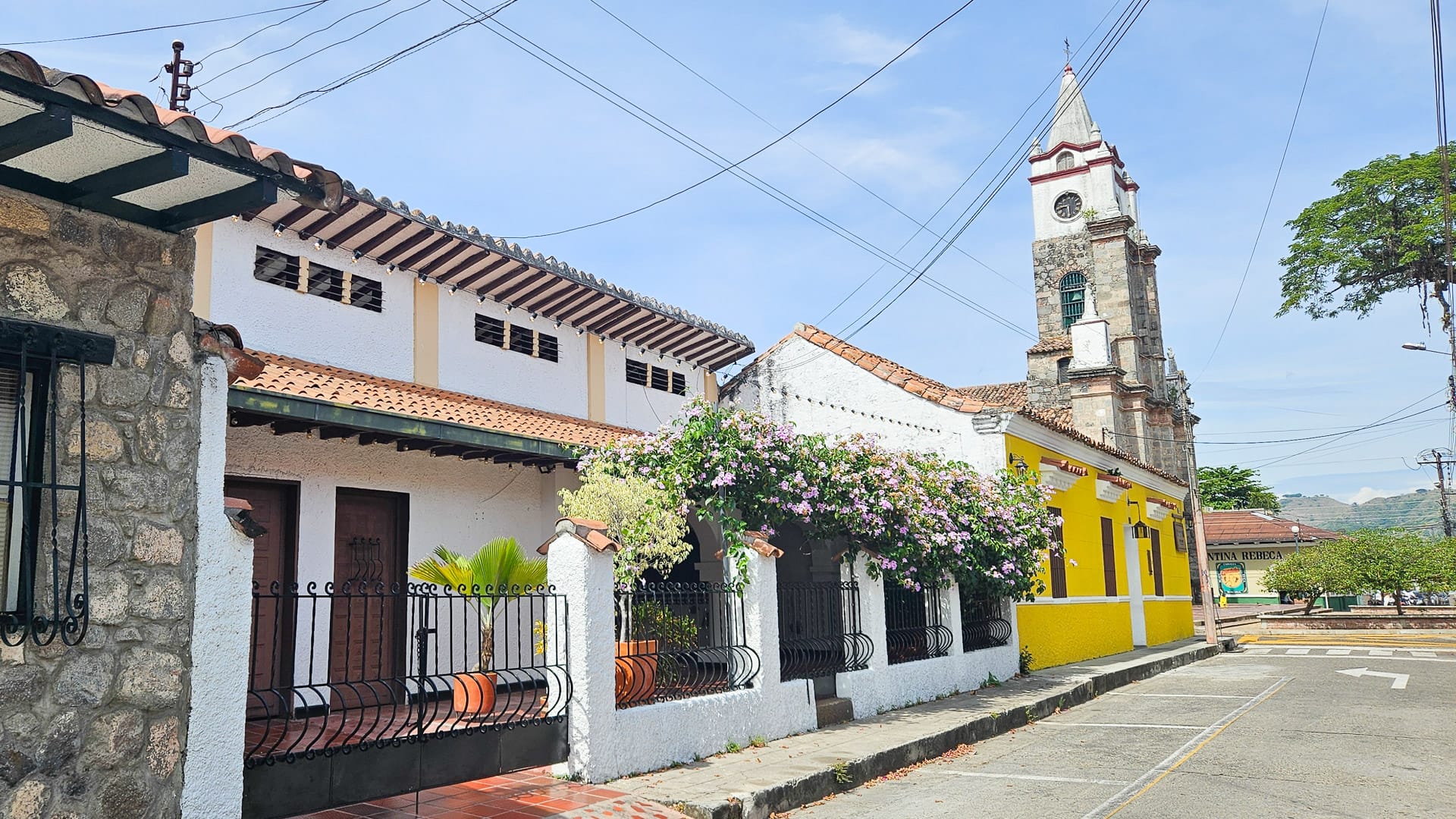 Honda – A colonial town close to Mariquita which non-cyclists visit while riders are on the road