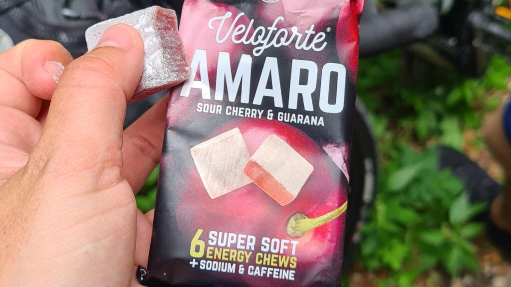 6 best snacks for cyclists (for before, during + after your ride)