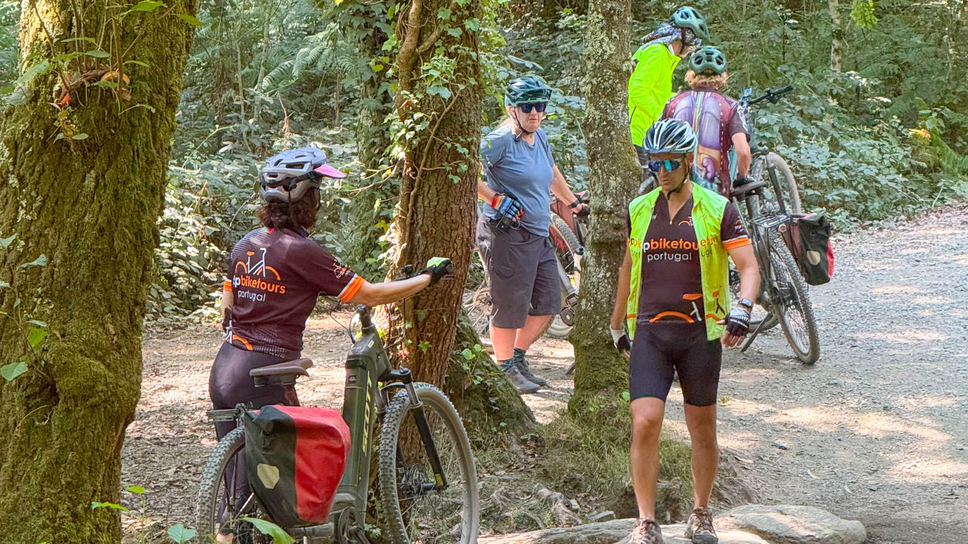 Cyclists crossing a river on the Camino Francés