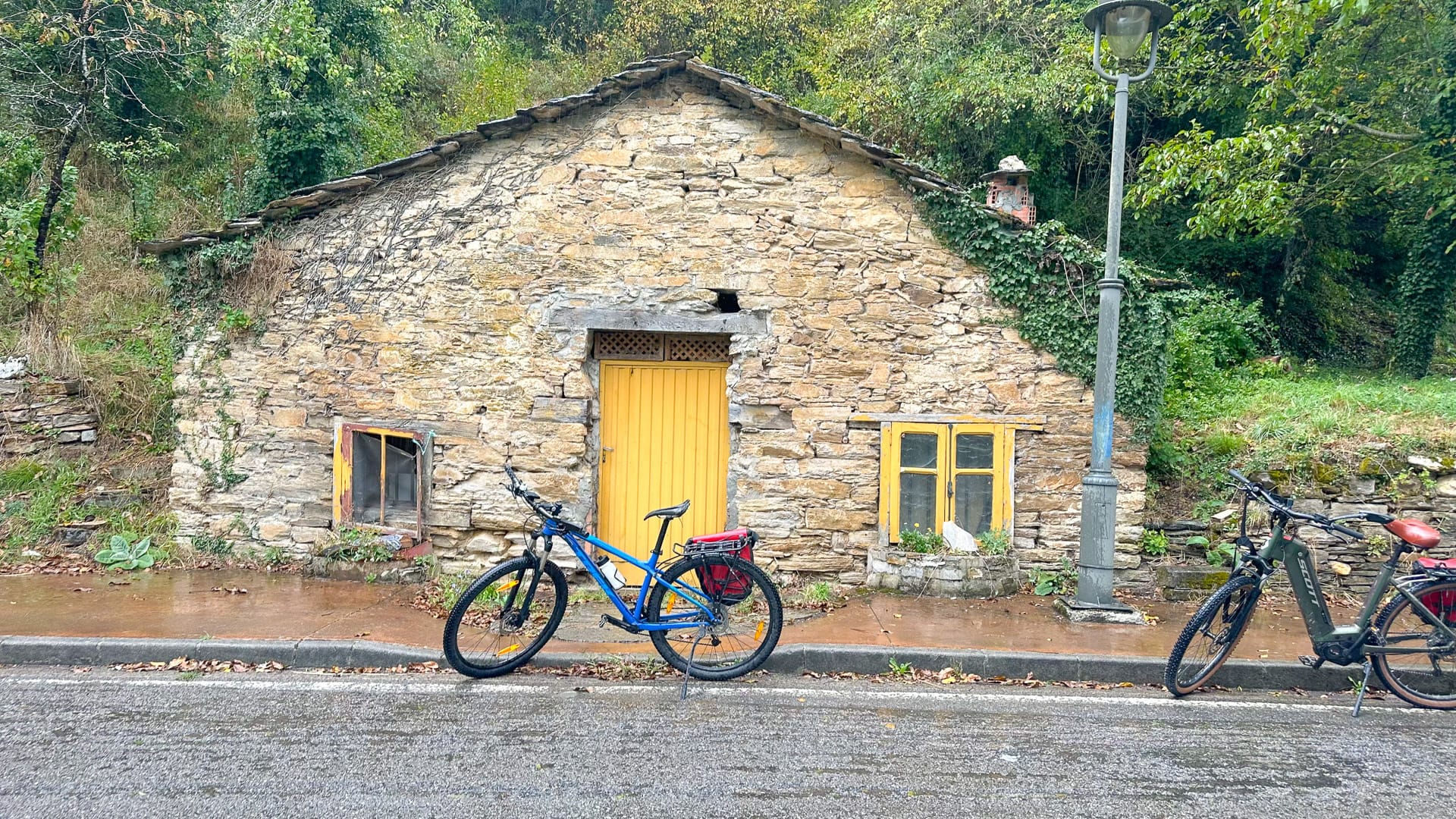 Historic house along the Camino Francés